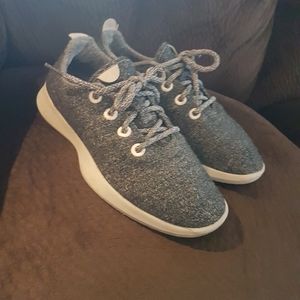 Women's allbirds
